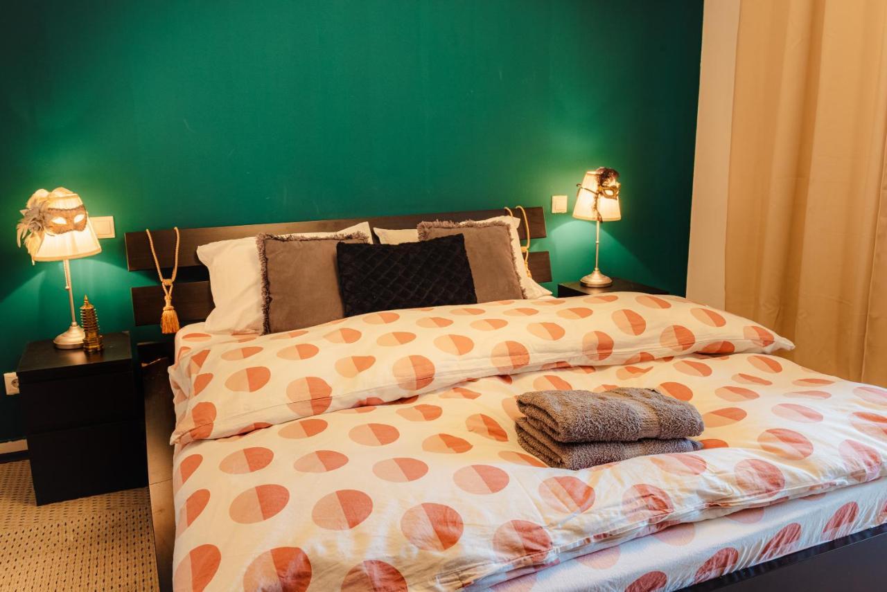Comfy Apartment With Private Parking And Netflix Bucureşti Eksteriør bilde