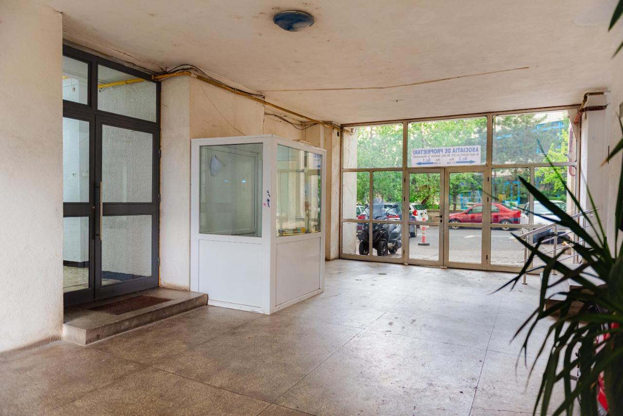 Comfy Apartment With Private Parking And Netflix Bucureşti Eksteriør bilde