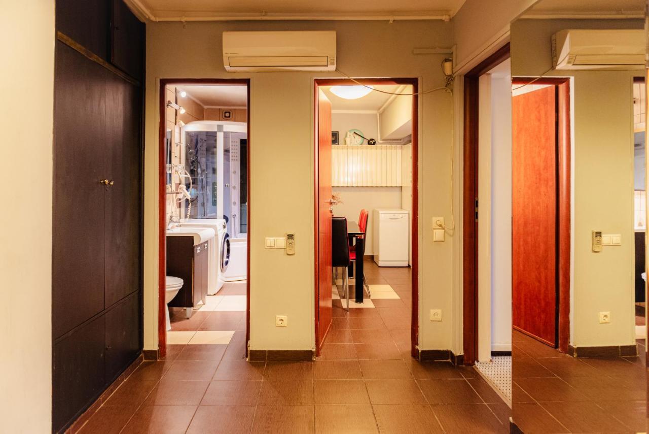 Comfy Apartment With Private Parking And Netflix Bucureşti Eksteriør bilde